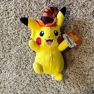 BNWT exclusive Pokémon Halloween/Fall Pikachu w/witch hat plush from GameStop!